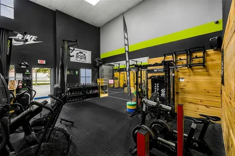 2451 NW 109th Avenue Sweetwater FL 33172