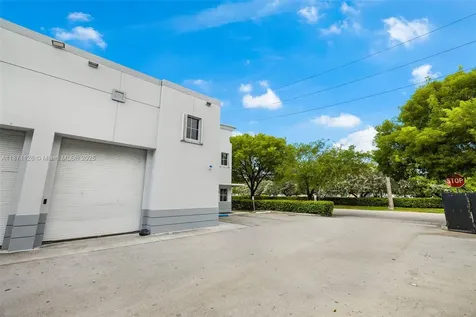 2451 NW 109th Avenue Sweetwater FL 33172