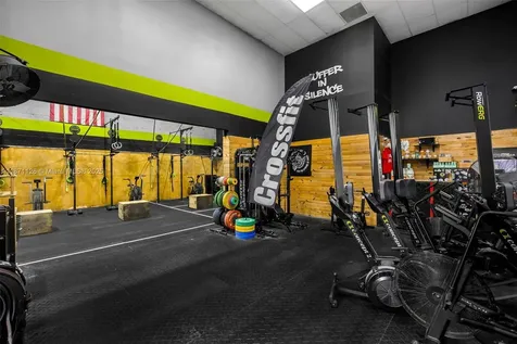 2451 NW 109th Avenue Sweetwater FL 33172