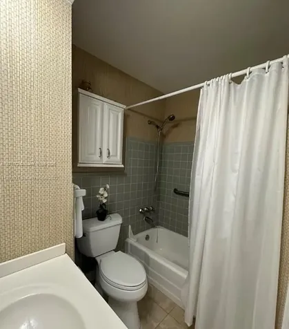 2825 NE 33rd Avenue Fort Lauderdale FL 33308