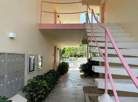 2825 NE 33rd Avenue Fort Lauderdale FL 33308