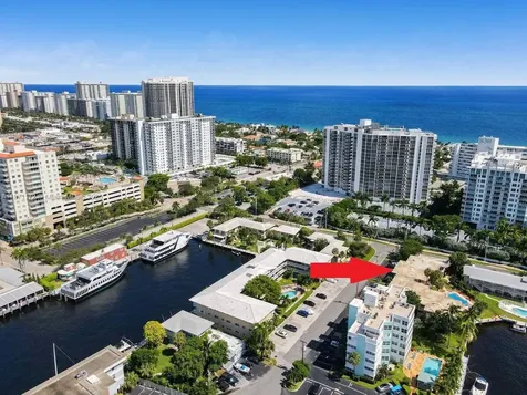 2825 NE 33rd Avenue Fort Lauderdale FL 33308