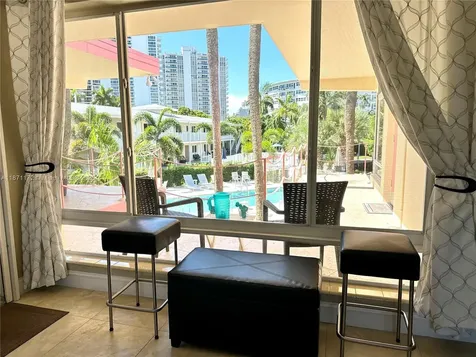 2825 NE 33rd Avenue Fort Lauderdale FL 33308