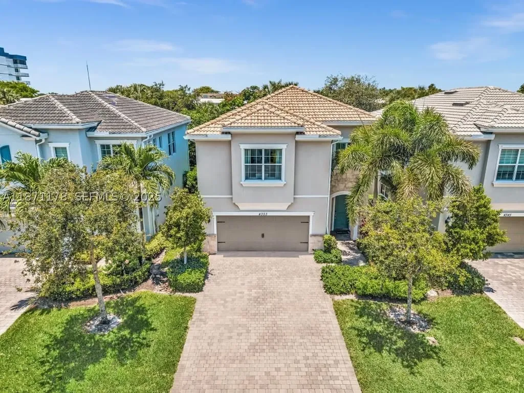 4353 Large Leaf Lane Hollywood FL 33021