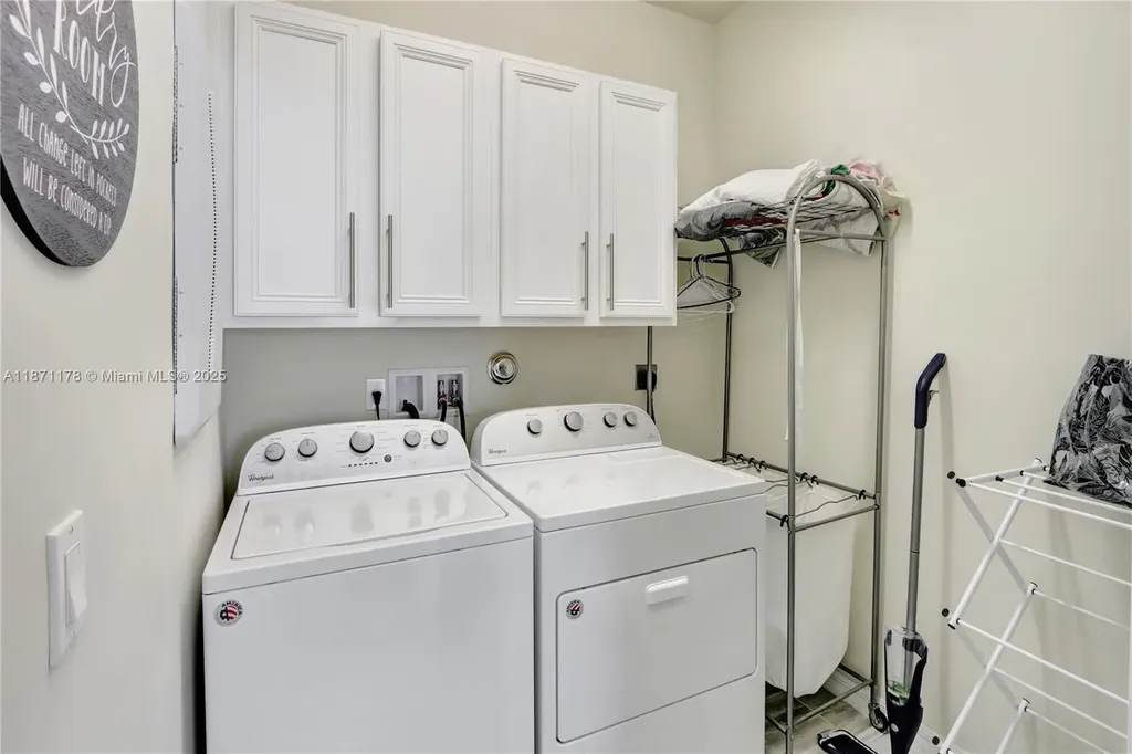 4353 Large Leaf Lane Hollywood FL 33021