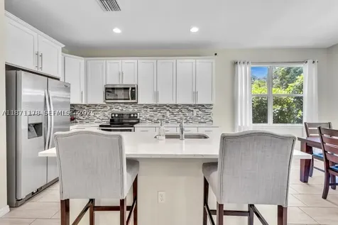 4353 Large Leaf Lane Hollywood FL 33021
