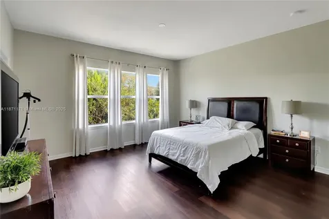 4353 Large Leaf Lane Hollywood FL 33021