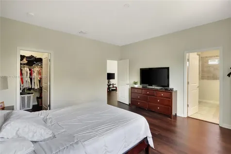 4353 Large Leaf Lane Hollywood FL 33021