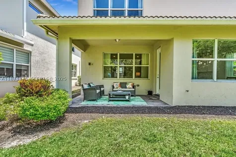4353 Large Leaf Lane Hollywood FL 33021