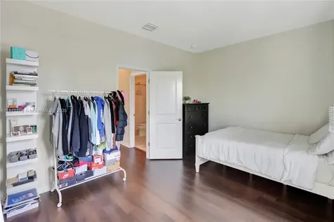 4353 Large Leaf Lane Hollywood FL 33021