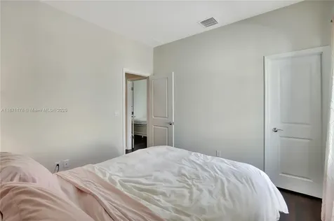 4353 Large Leaf Lane Hollywood FL 33021