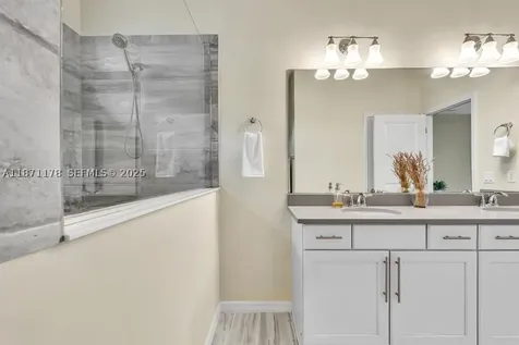 4353 Large Leaf Lane Hollywood FL 33021