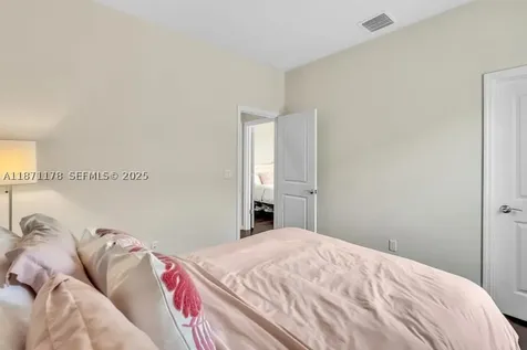 4353 Large Leaf Lane Hollywood FL 33021