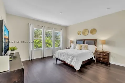 4353 Large Leaf Lane Hollywood FL 33021