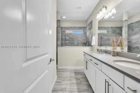 4353 Large Leaf Lane Hollywood FL 33021