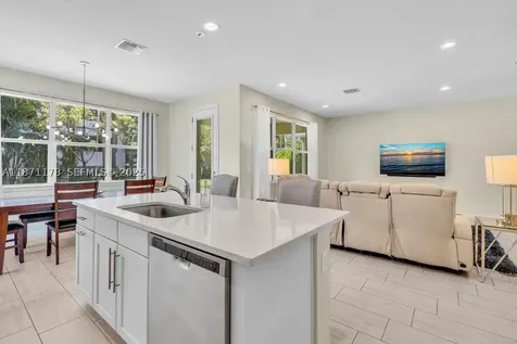 4353 Large Leaf Lane Hollywood FL 33021