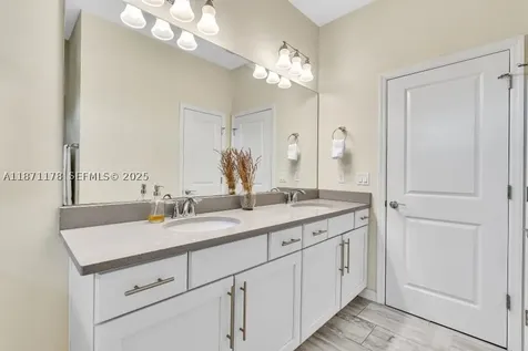 4353 Large Leaf Lane Hollywood FL 33021