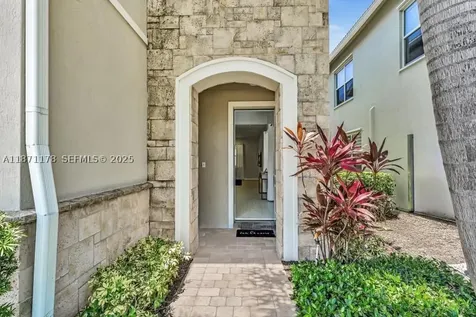 4353 Large Leaf Lane Hollywood FL 33021