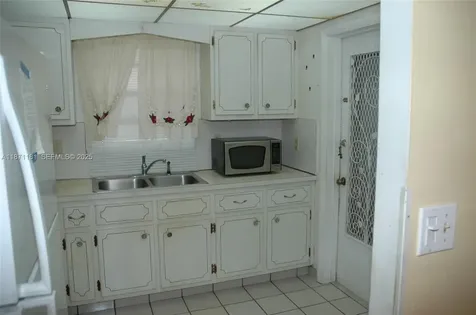 5300 Washington Street Hollywood FL 33021