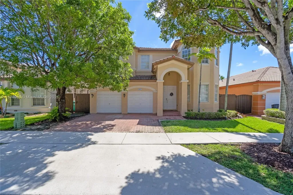 8467 NW 110th Place Doral FL 33178