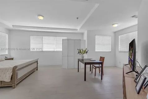 8467 NW 110th Place Doral FL 33178