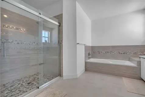8467 NW 110th Place Doral FL 33178