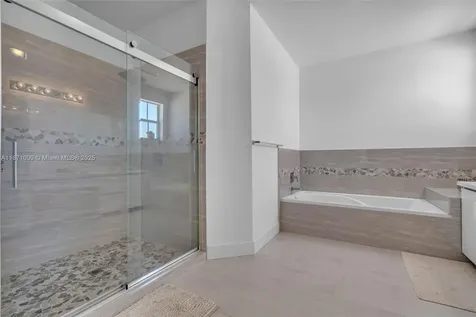 8467 NW 110th Place Doral FL 33178