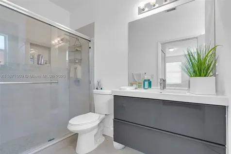 8467 NW 110th Place Doral FL 33178