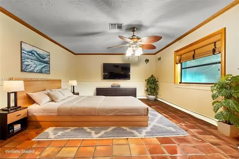 3260 Lakeview Drive Pompano Beach FL 33062