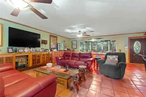 3260 Lakeview Drive Pompano Beach FL 33062