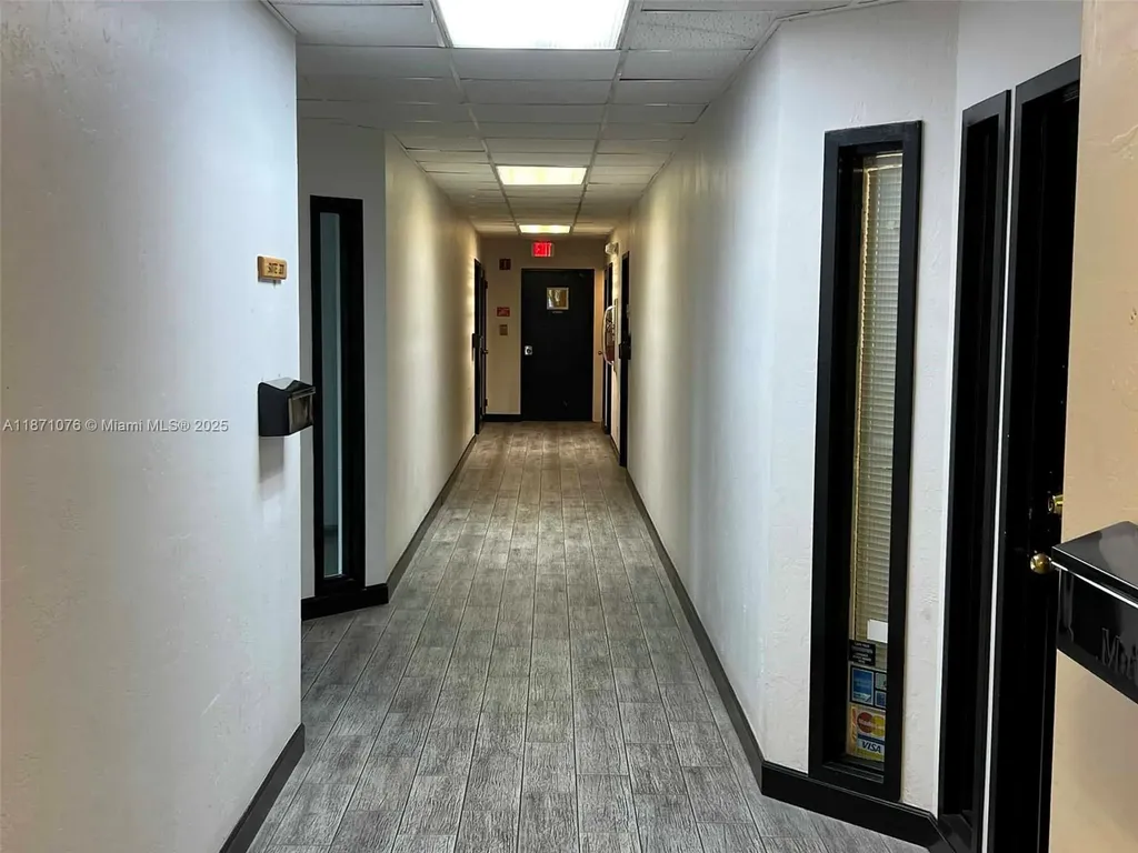 5555 Hollywood Boulevard Hollywood FL 33021