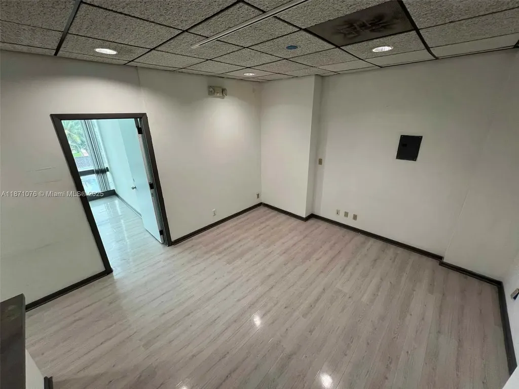 5555 Hollywood Boulevard Hollywood FL 33021