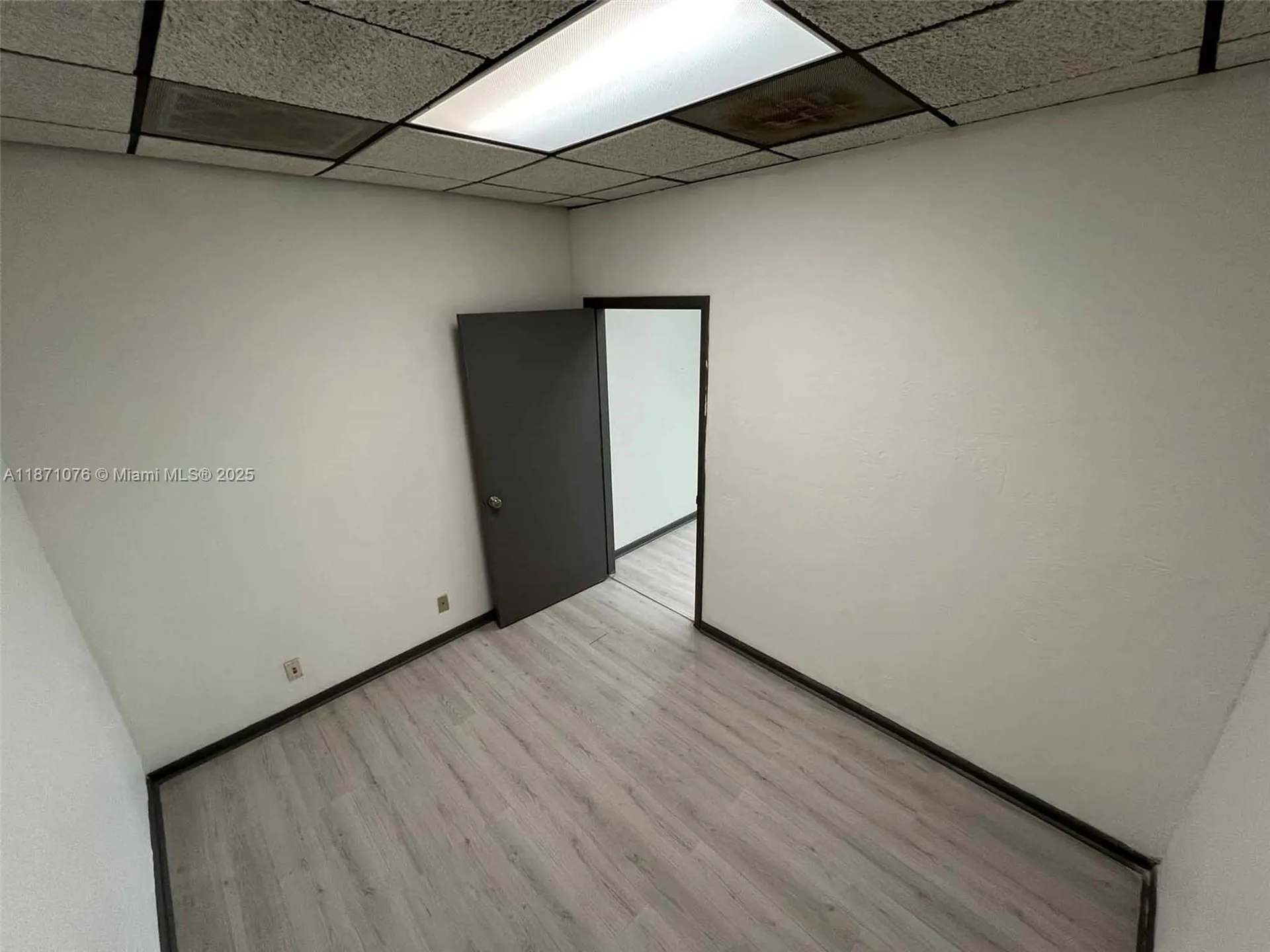 5555 Hollywood Boulevard Hollywood FL 33021