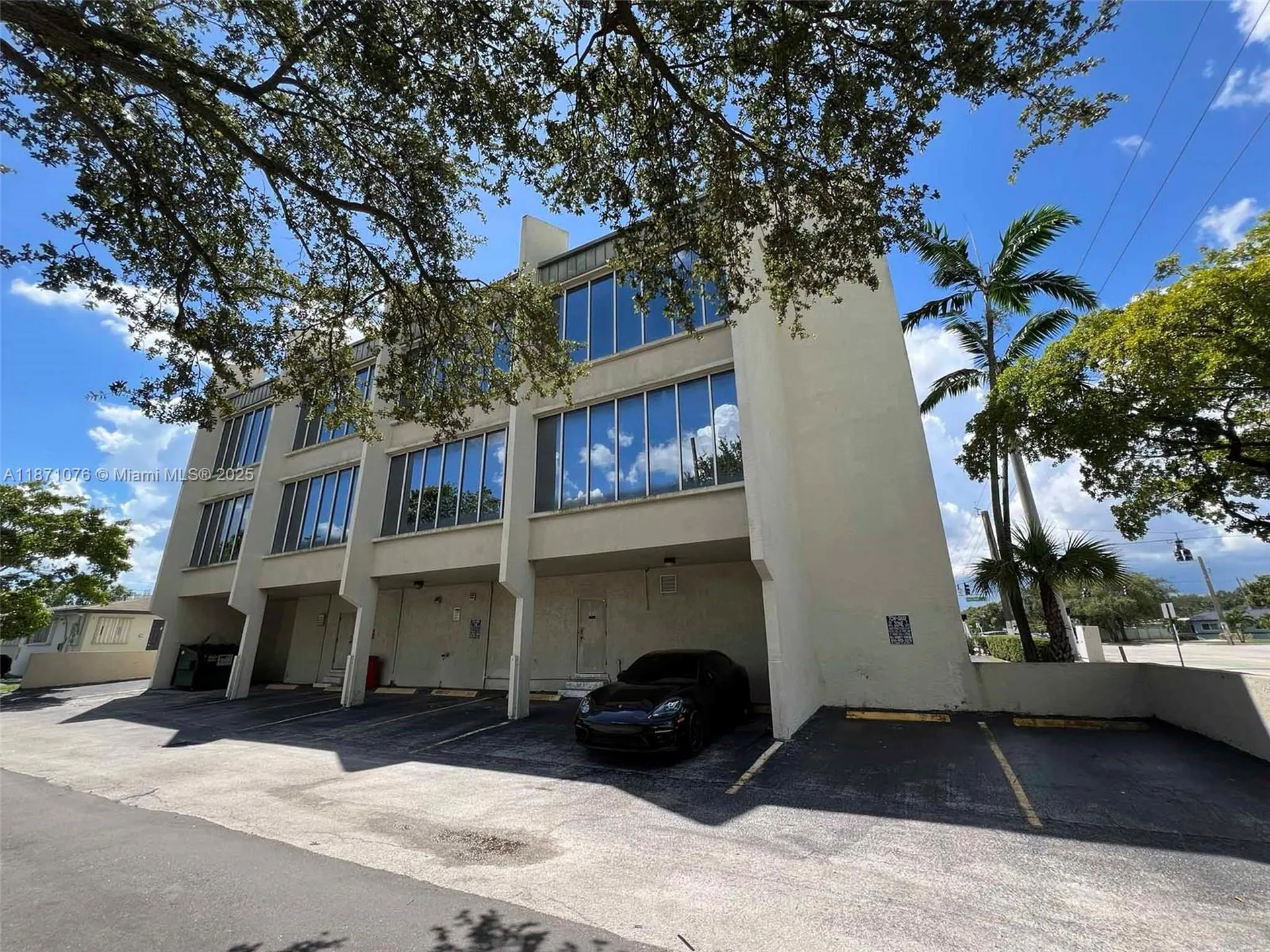 5555 Hollywood Boulevard Hollywood FL 33021