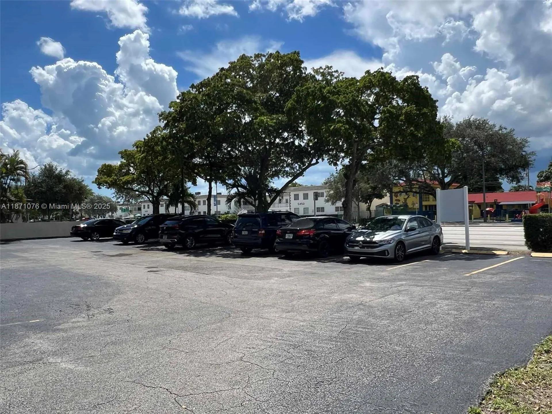 5555 Hollywood Boulevard Hollywood FL 33021