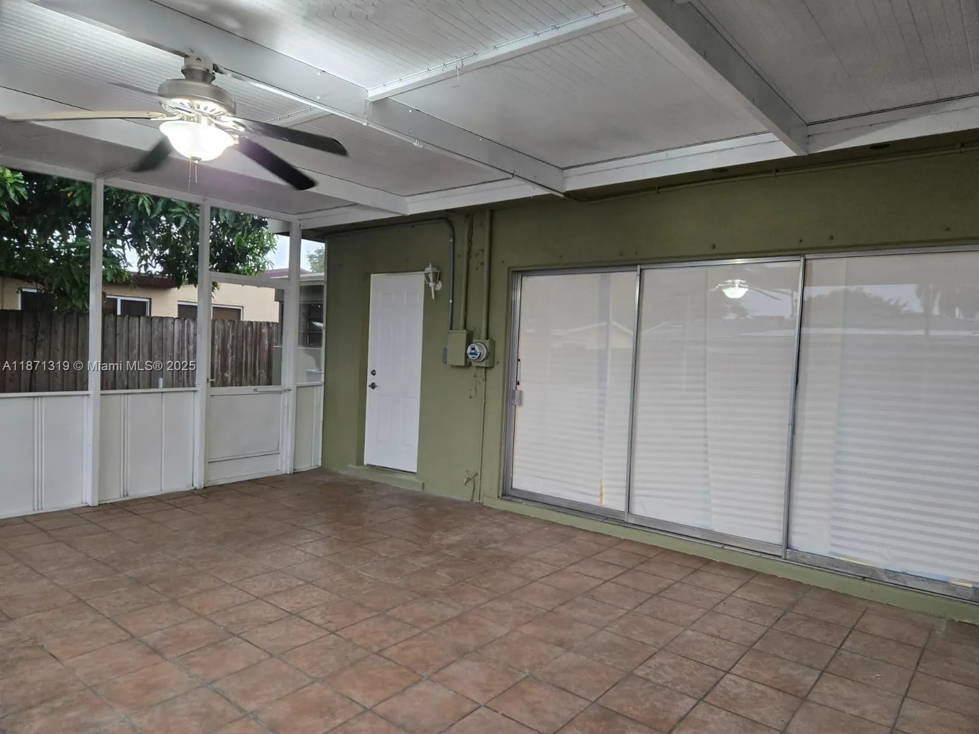 6751 Meade Street Hollywood FL 33024