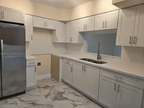 6751 Meade Street Hollywood FL 33024