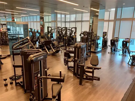 851 NE 1 Avenue Miami FL 33132