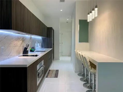 851 NE 1 Avenue Miami FL 33132