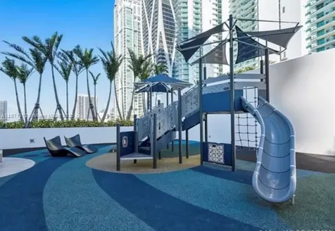 851 NE 1 Avenue Miami FL 33132