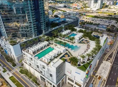 851 NE 1 Avenue Miami FL 33132