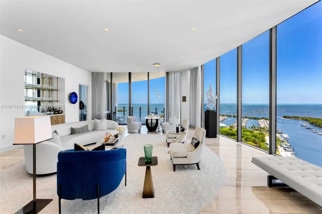 2811 S Bayshore Drive Coconut Grove FL 33133