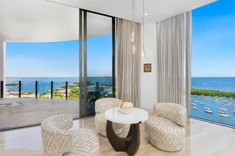 2811 S Bayshore Drive Coconut Grove FL 33133
