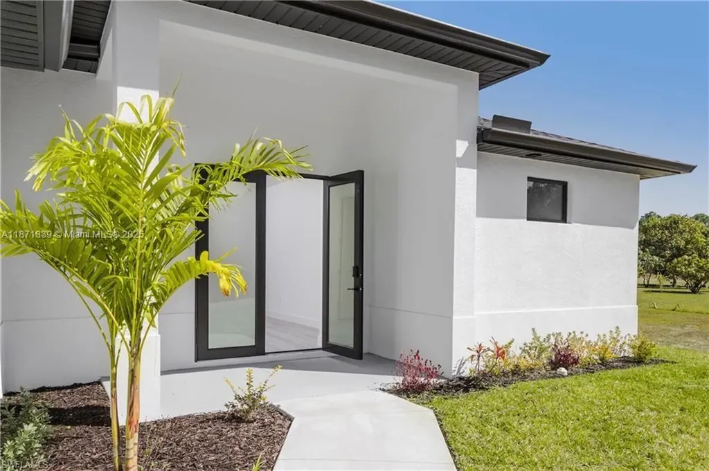 821 Newell Street E Lehigh Acres FL 33974