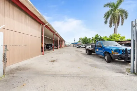 105 NE 1st Road Homestead FL 33030