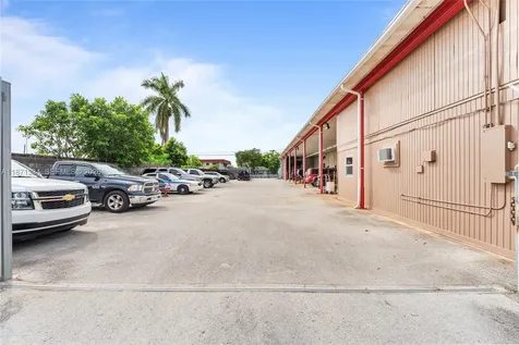 105 NE 1st Road Homestead FL 33030