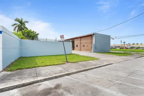 105 NE 1st Road Homestead FL 33030