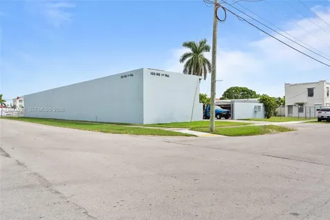 105 NE 1st Road Homestead FL 33030