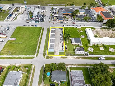 105 NE 1st Road Homestead FL 33030