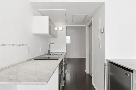 1601 West Avenue Miami Beach FL 33139